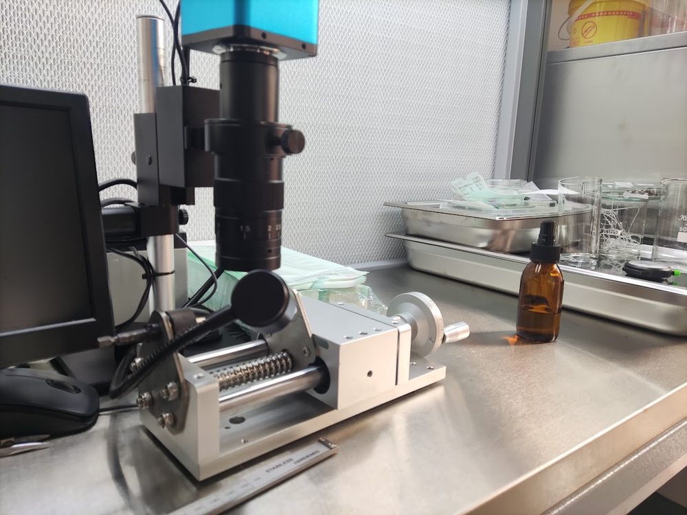 Laminar flow cabinet